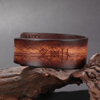 Braunfarbendes Runen Armband "Odin" aus Leder